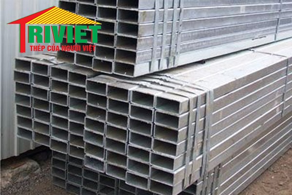 Thép hộp 75x150: Khung xương vững chắc cho công trình của bạn 2 Thép Trí Việt sẽ cho đội xe chuyên dụng chở thép đến công trình